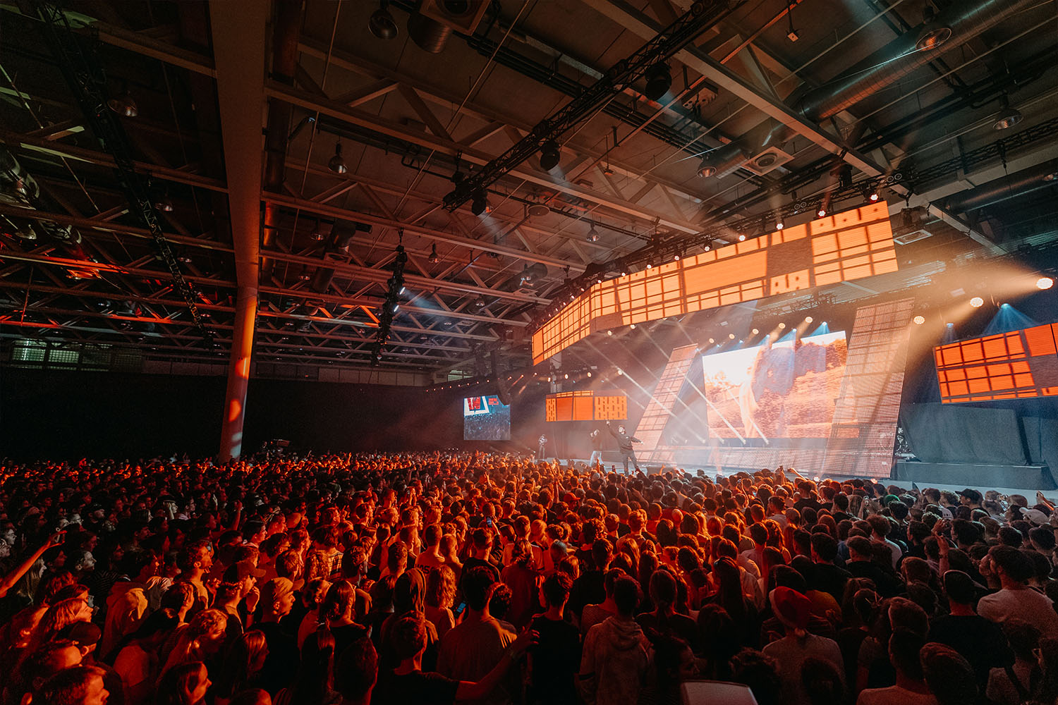 Praise Camp − Christian Youth Camp 2022