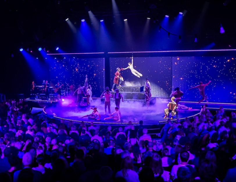 Live concert lighting and digital visuals